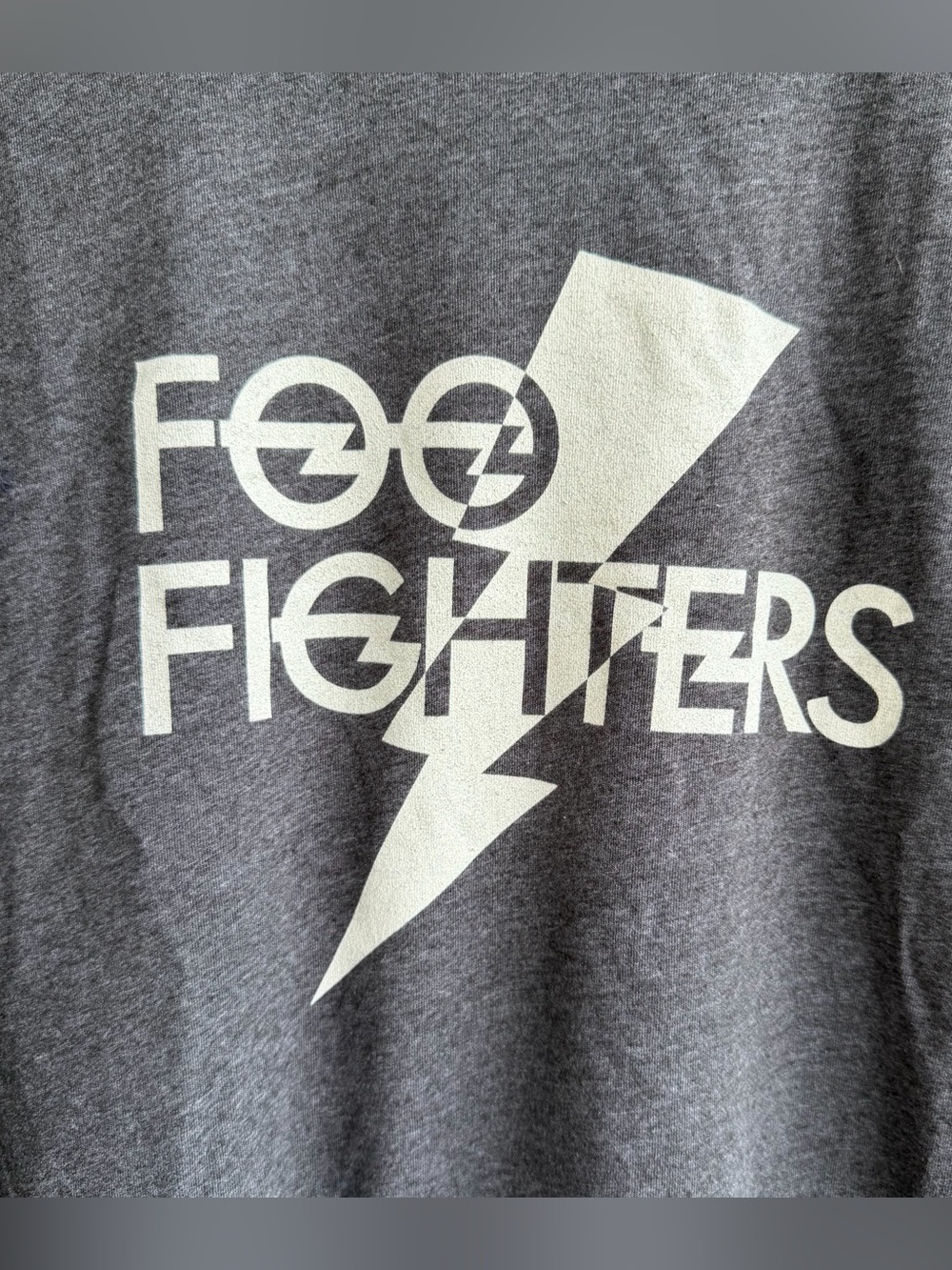 🍒💣 Foo Fighters band t-shirt